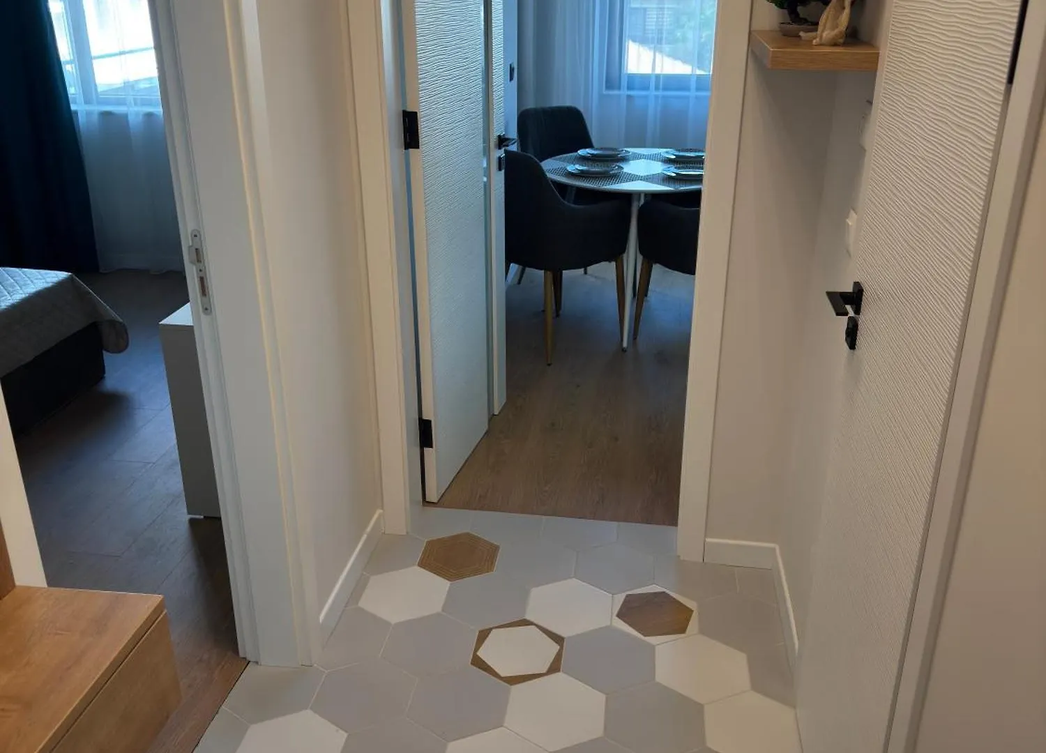 Desire Luxury Apartment With Private Garage 瓦爾納